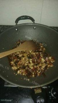 家常菜辣炒鸡丁