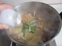 美味的腊肉炒冬笋做法图解8)