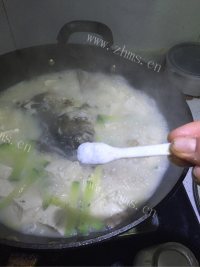 美味的鱼头豆腐做法图解7)