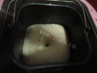 口感好的毛毛虫面包做法图解2)