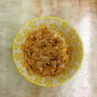 美味乳酪肉松卷做法图解3)
