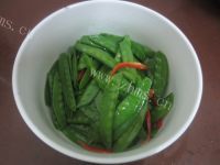 清爽鲜嫩的凉拌荷兰豆做法图解9)