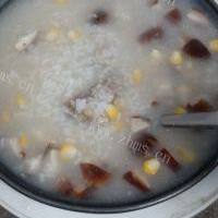 香菇玉米排骨粥的做法图解六