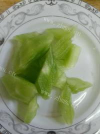 鲜嫩油焖双笋做法图解2)