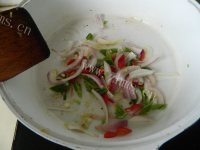 喷香的黑椒牛柳铁板饭做法图解10)