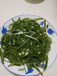 美味的凉拌海带丝