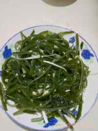 美味的凉拌海带丝