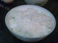 味道不错的虾仁炒饭做法图解1)