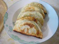 色味俱全的虾仁韭菜盒子