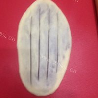 自制豆沙卷面包做法图解14)