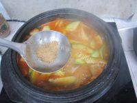 家常菜泡菜豆腐汤做法图解10)