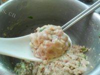 美味的香菇肉丸汤做法图解11)