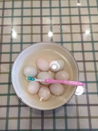 香飘十里的糯米蛋做法图解1)