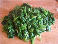 家常菜蒜蓉菠菜做法图解4)