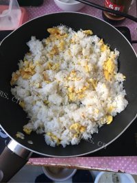 美味的手残党的炒饭做法图解2)
