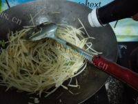 家常菜清炒土豆丝做法图解7)