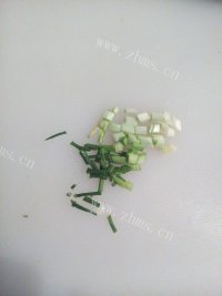 好吃的五花肉炒饭做法图解3)