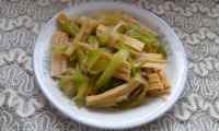 家常菜芹菜炒腐竹