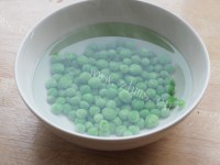 美味的鲜虾蛋筒做法图解5)