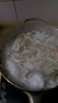 简单的蘑菇鸡蛋汤做法图解6)