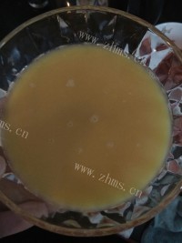 热腾腾的番茄蛋汤做法图解2)