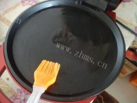 美味的韭菜鲜肉锅贴做法图解10)