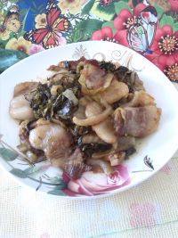 五花肉炒酸菜
