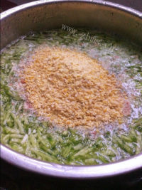 鲜美的渣豆腐汤做法图解6)