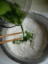 美味的菠菜素馅水饺做法图解1)