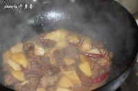 自制土豆烧牛腩