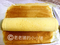 甜甜的奶油焦糖蛋糕卷做法图解18)
