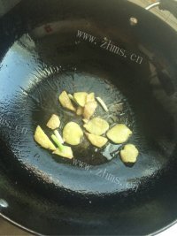 家常菜板栗焖鸡做法图解2)