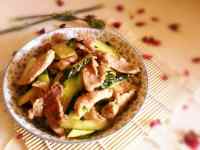 家常菜肉片炒黄瓜