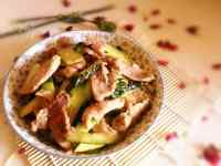 家常菜肉片炒黄瓜