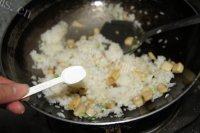 自己做的杏鲍菇炒饭做法图解5)
