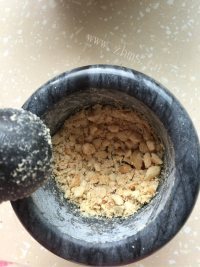美味榛子酥做法图解3)
