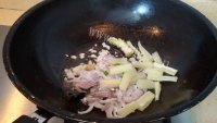 美味紫苏韭菜炒鱿鱼做法图解4)