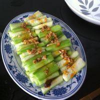 家常菜蒜蓉粉丝蒸丝瓜做法图解6)