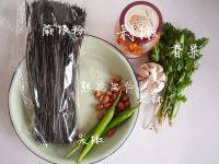 自己做的酸辣蕨根粉做法图解1)