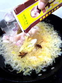 美味的白肉血肠做法图解6)