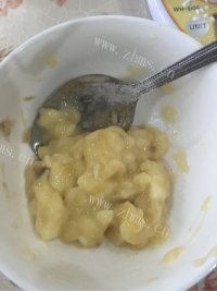 酸奶香蕉蛋糕做法图解5)