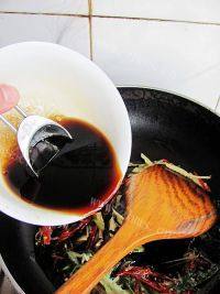 满口生香的酸辣黄瓜条做法图解10)