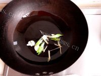 美味营养的糖醋排骨做法图解2)