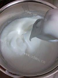 甘脆的肉松蛋糕卷做法图解11)