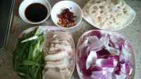 鲜香干锅莲藕回锅肉做法图解2)
