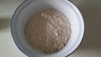 秘制奶香葱油煎饼做法图解1)