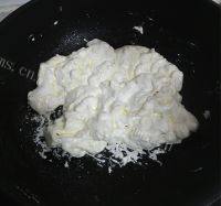 自制花生牛轧糖做法图解5)