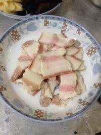 家常菜木耳炒肉做法图解2)