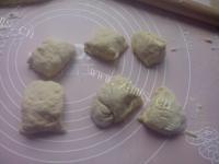 自制蜂蜜小面包做法图解9)