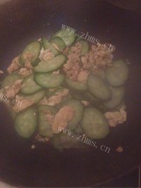 诱人的黄瓜炒鸡蛋做法图解6)